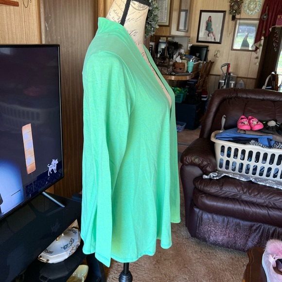 Woman’s Columbia green light cardigan - Picture 13 of 16